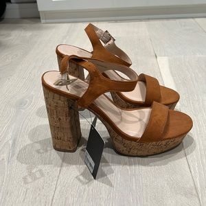 NWT forever 21 heels